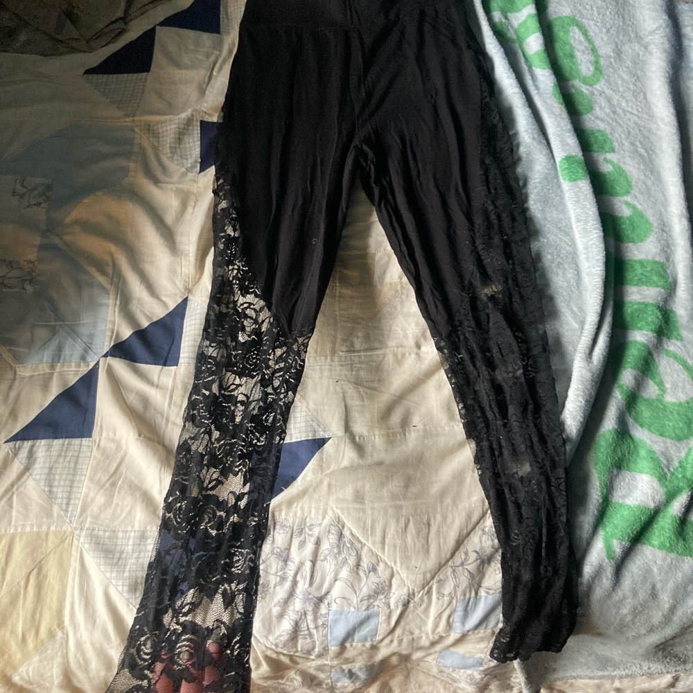 Lace leggings